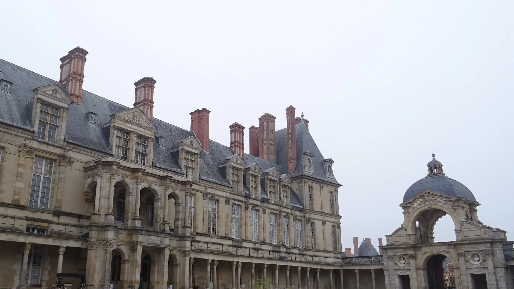 cour-ovale-1-1