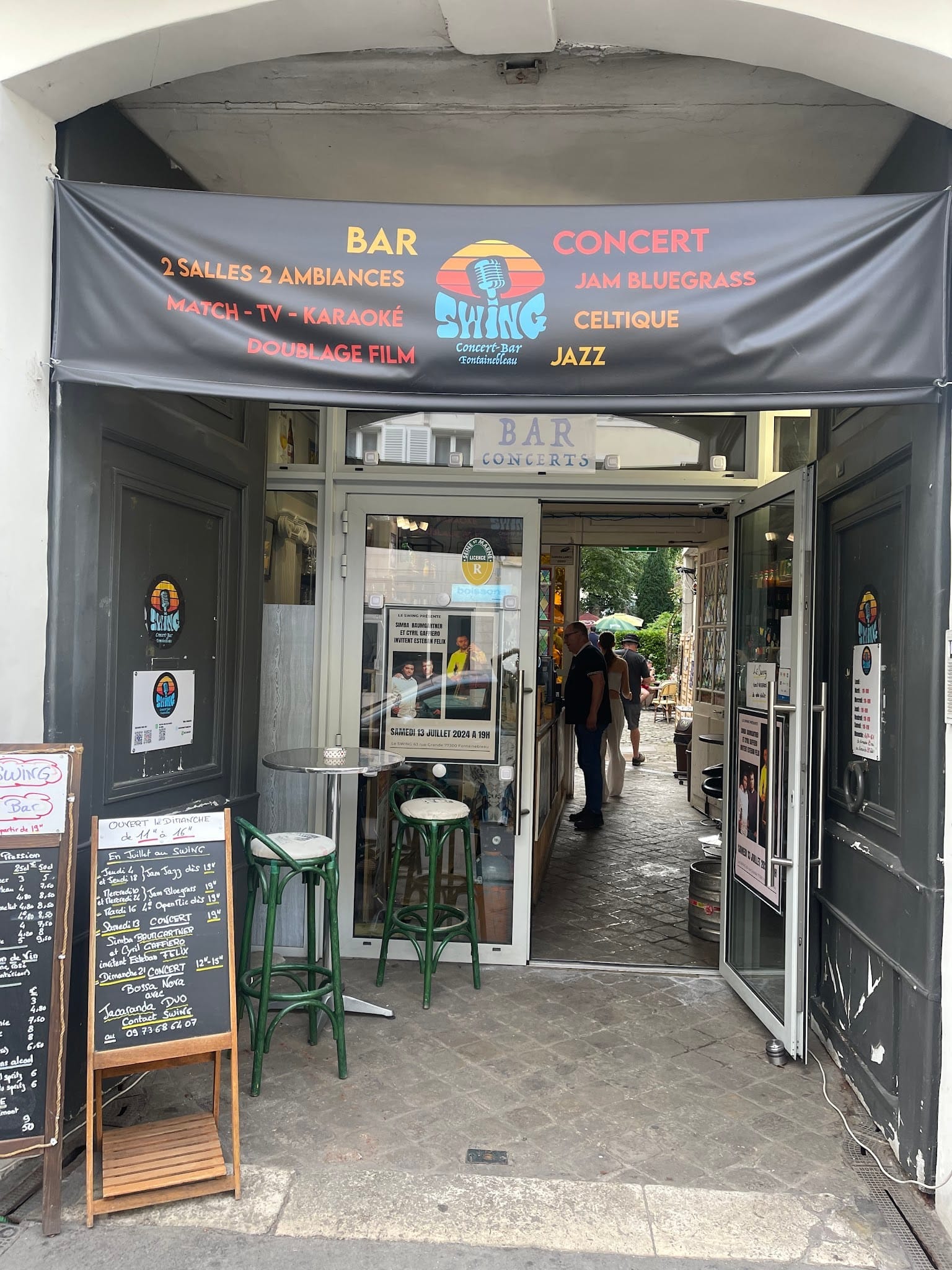 le-swing-bar-1.jpg