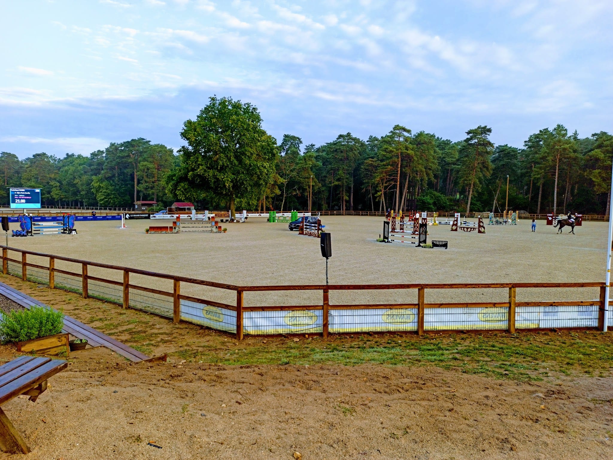 stade-equestre-du-grand-parquet-1-1