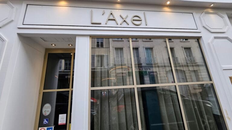 Das „Axel“, ein Sternerestaurant in der Rue de France in Fontainebleau