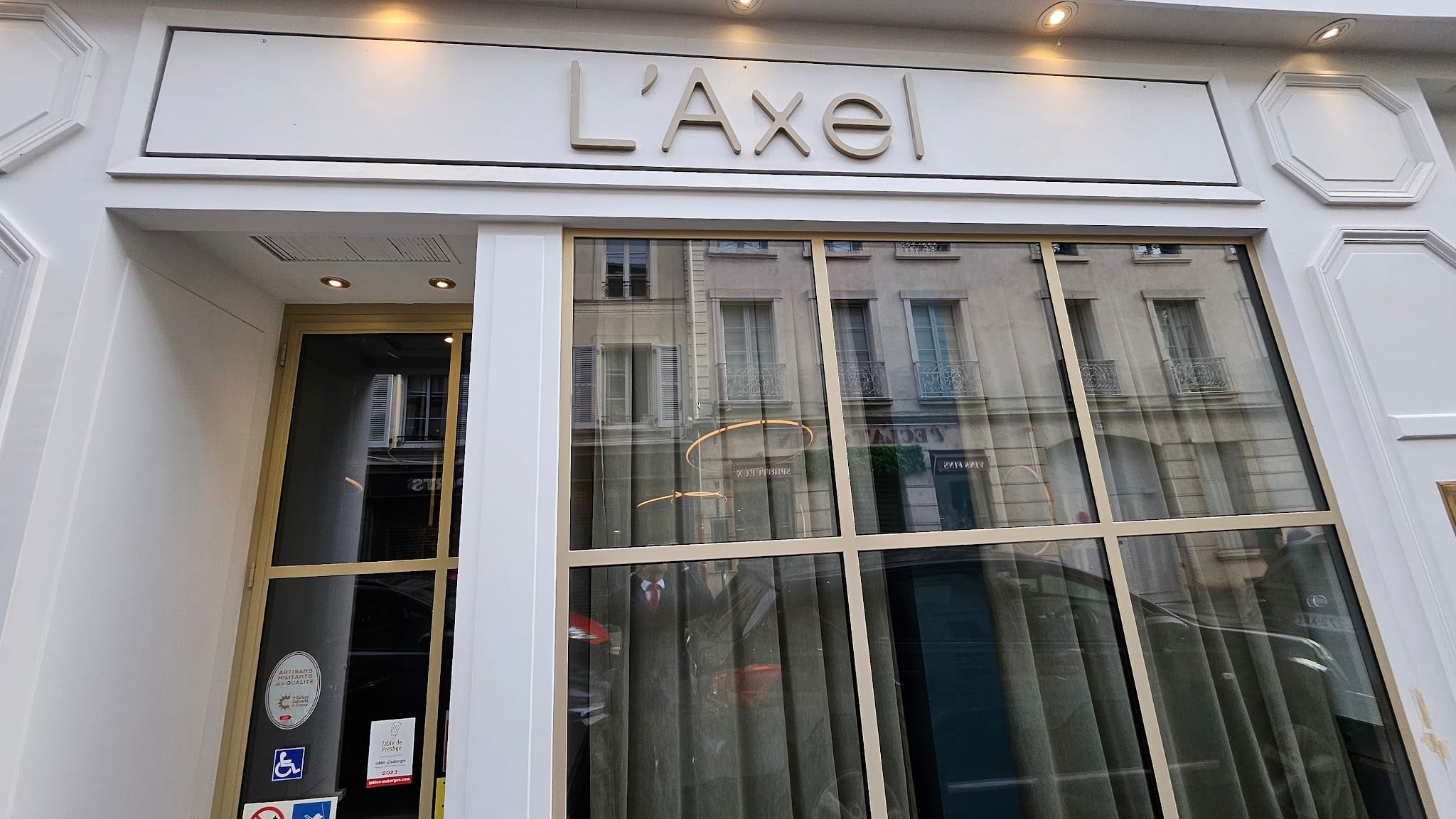 lrsquoaxel-restaurant-1