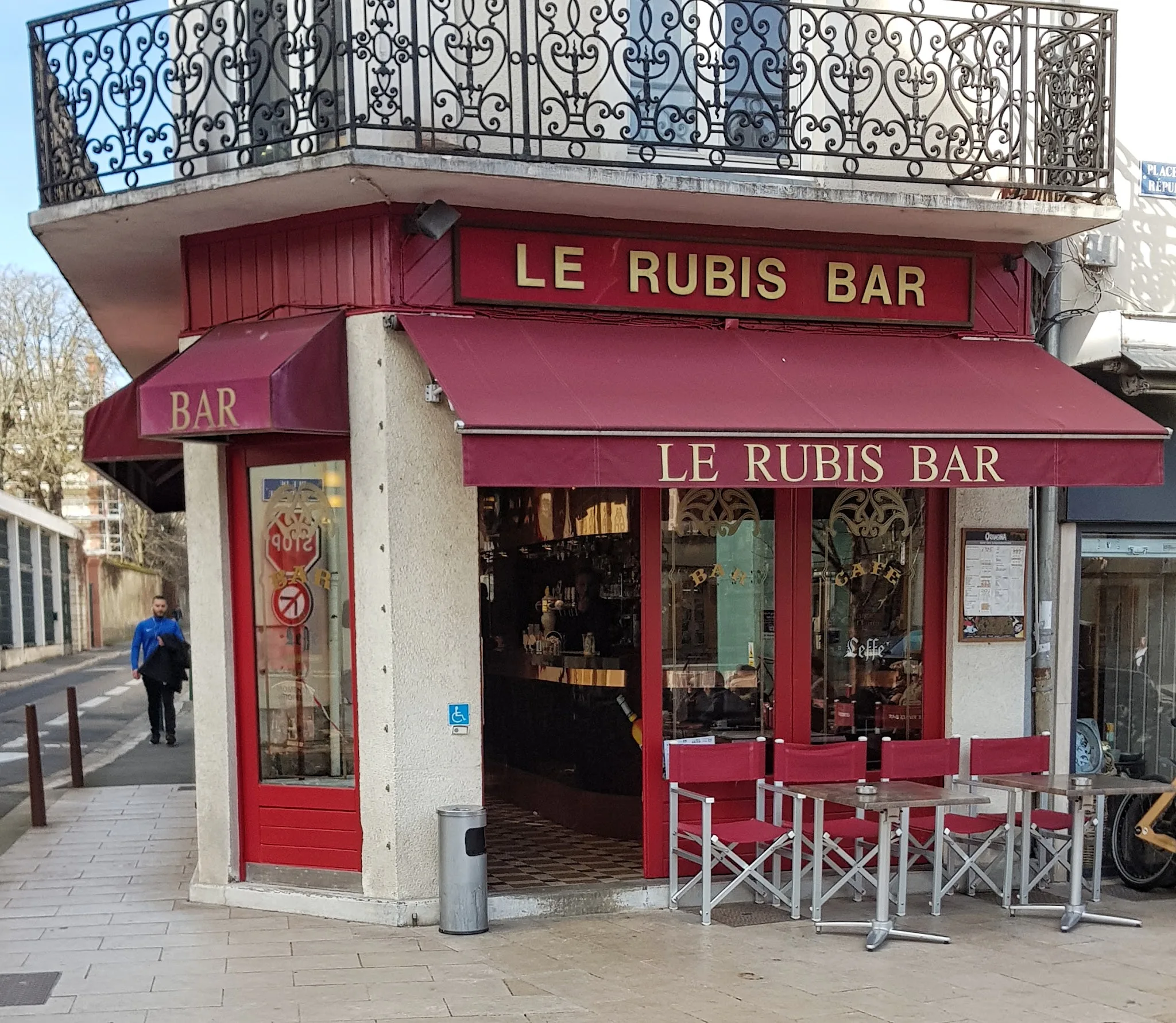 le-rubis-bar-1