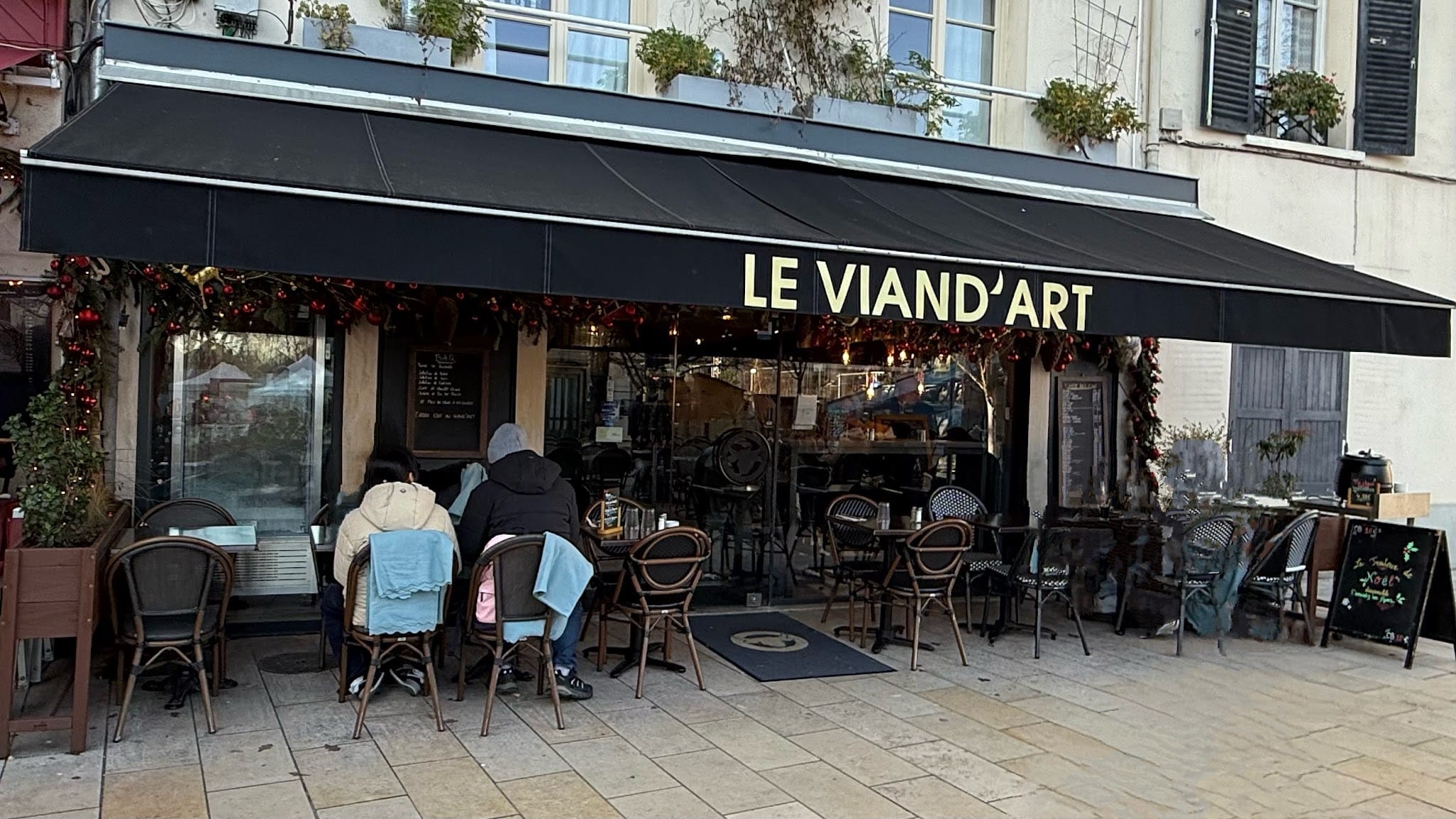 le-viandrsquoart-8211-boucherie-8211-steak-house-1