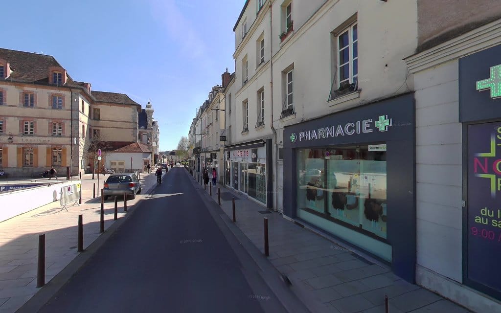 Buchhandlung-am-Markt-Fontainebleau-1