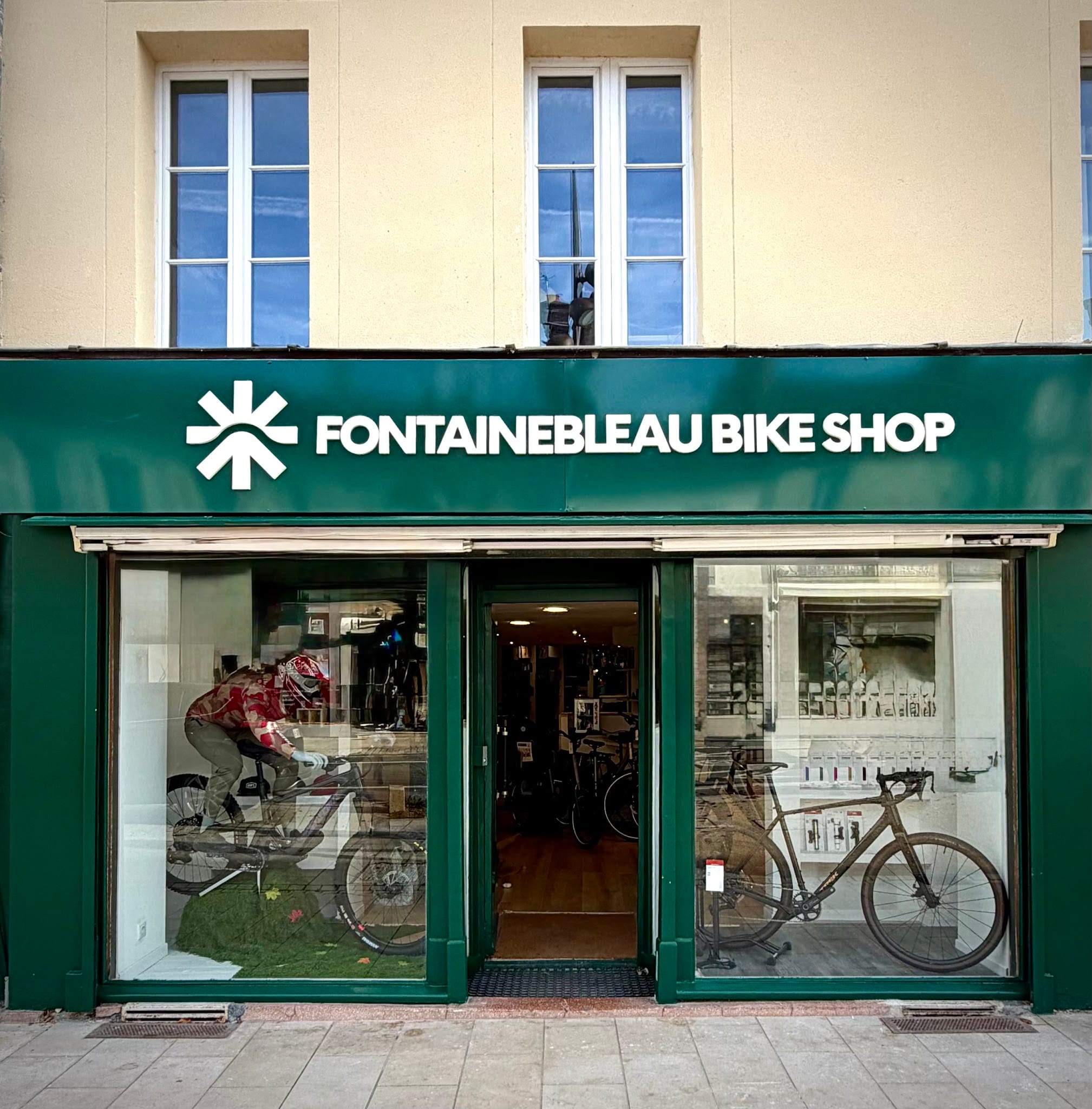 fontainebleau-bike-shop-1-1