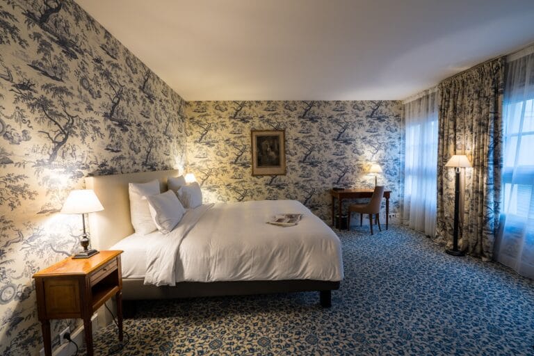 Toile de Jouy style room at the Aigle Noir Fontainebleau hotel