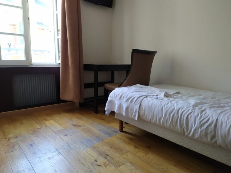 Twin-Zimmer im Hotel Belle Fontainebleau in der Nähe des Schlosses