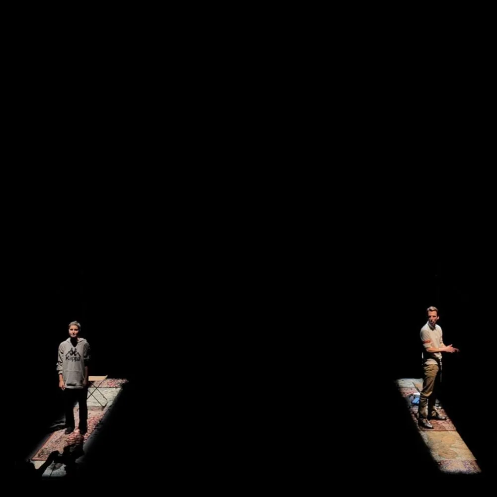 The play *4,211 km* at the Fontainebleau Municipal Theatre, November 2026